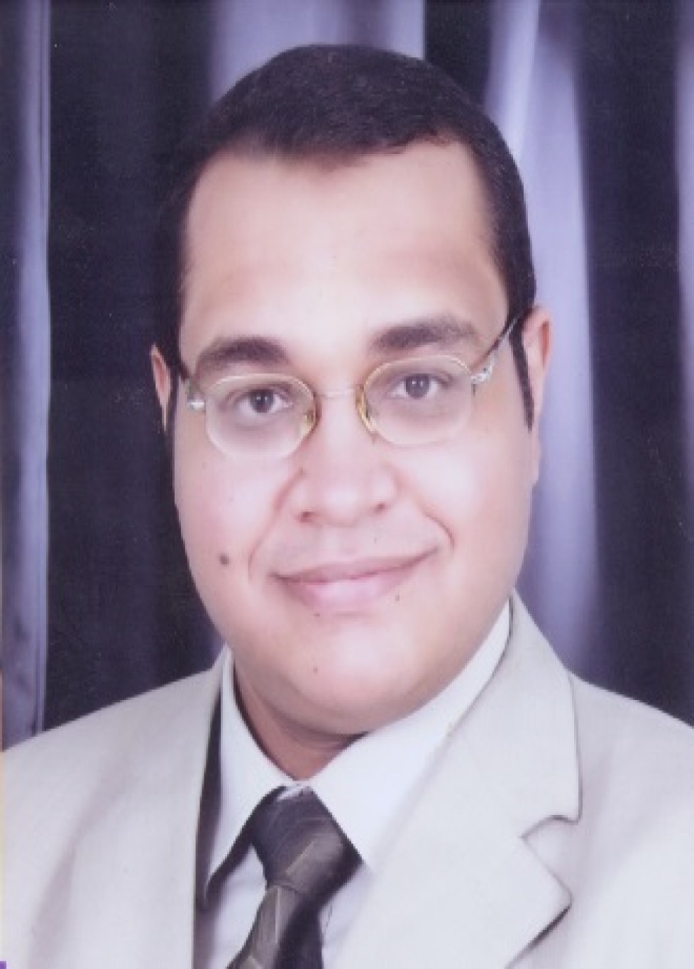 د.محمد حسن عويس الكومي  