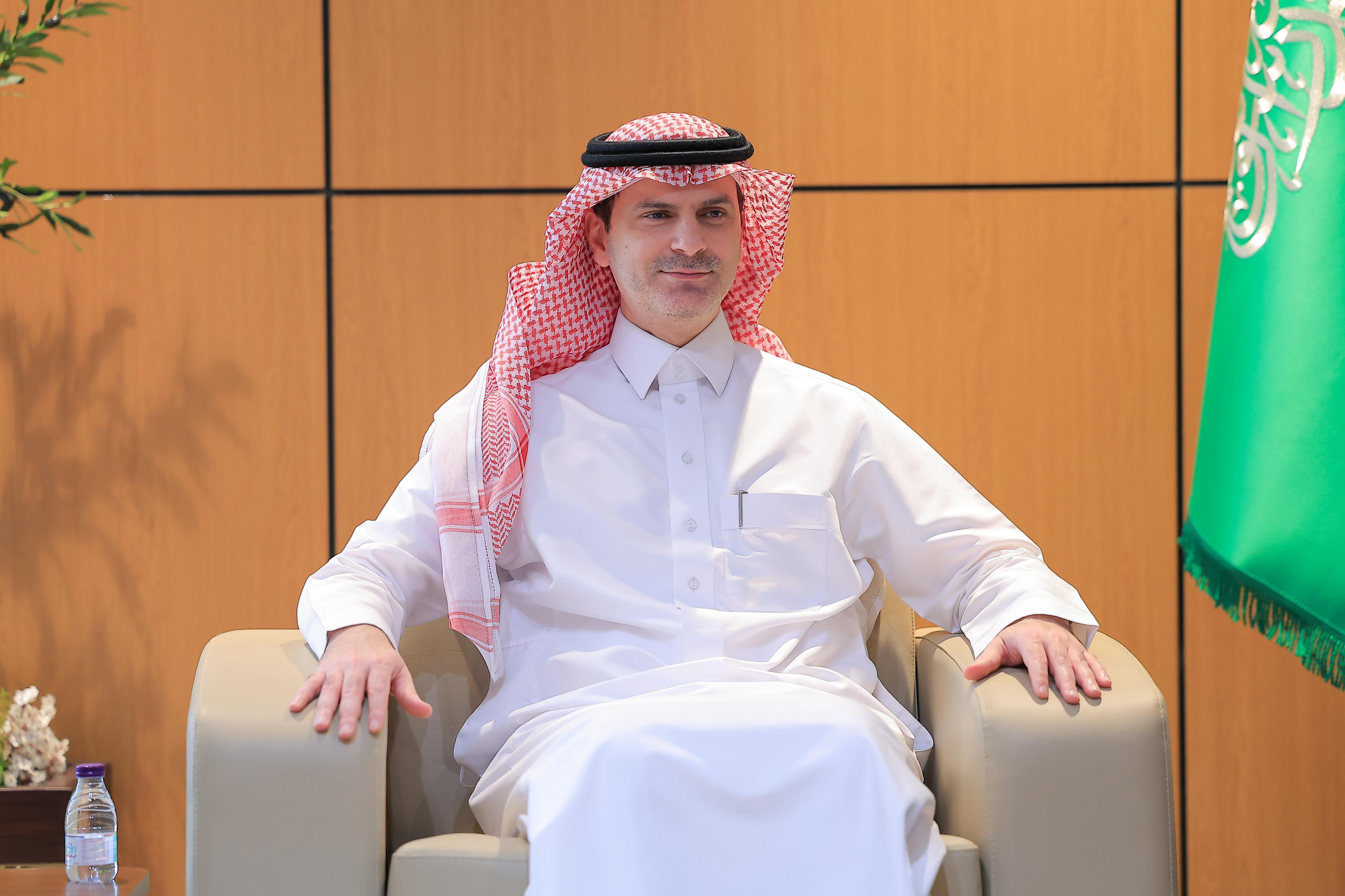 سعادة رئيس جامعة الجوف، يستقبل مبدعي الجامعة سعادة رئيس جامعة الجوف، يستقبل مبدعي الجامعة