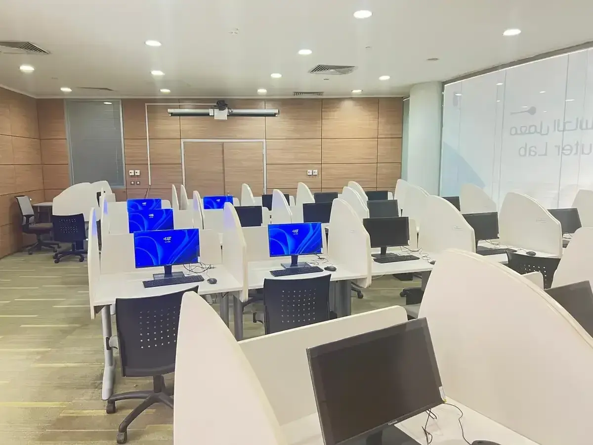 Facilities of the College of Applied Medical Sciences – Computer Laboratory