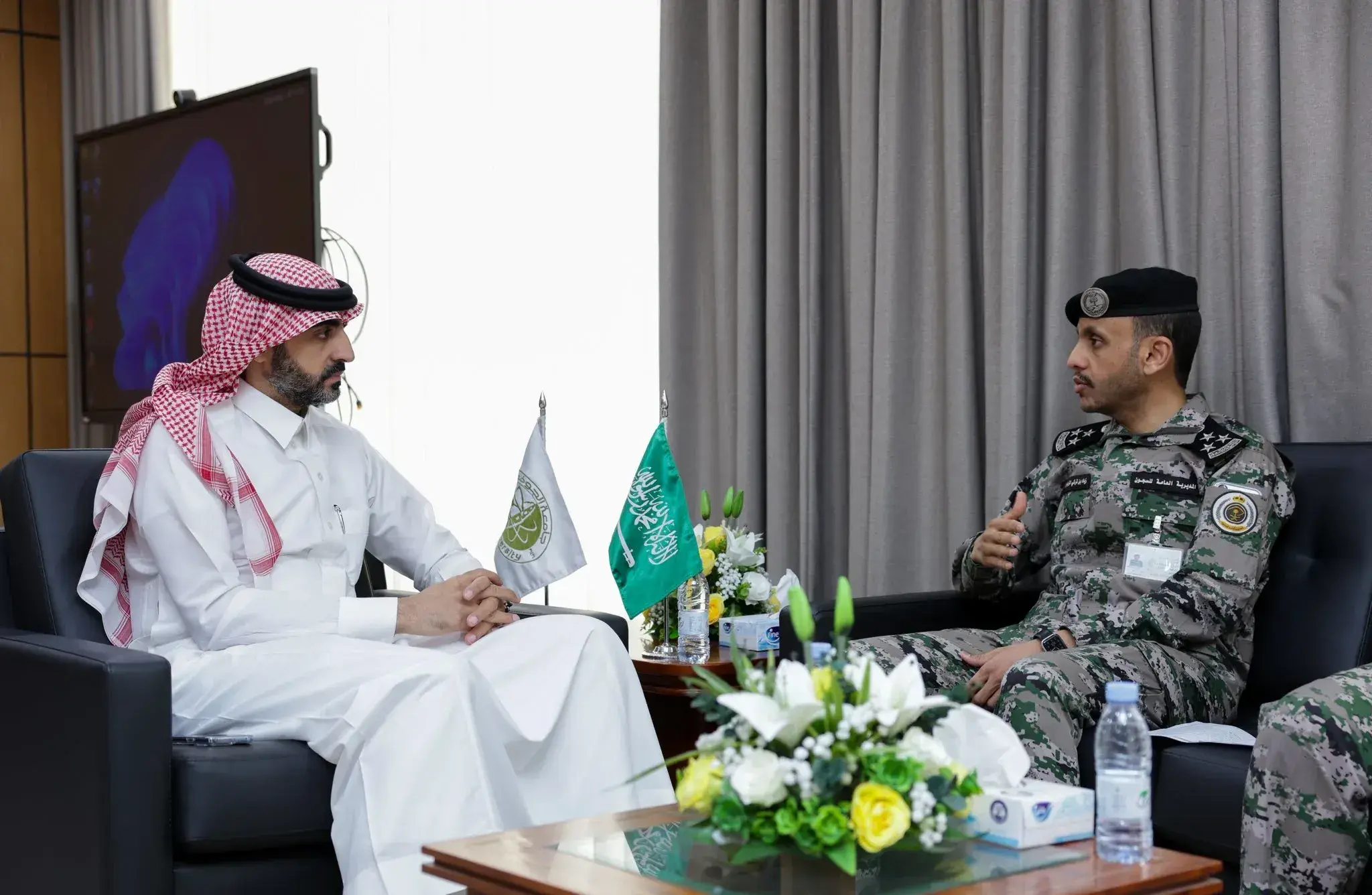 A meeting between the Vice Rector for Educational Affairs at Jouf University and the Assistant Director of Prisons in Al-Jouf Region to discuss mutual cooperation.